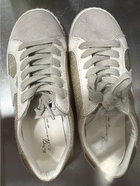 Vintage Havana Kids Low-Top Sneakers in Light Gray and Gold